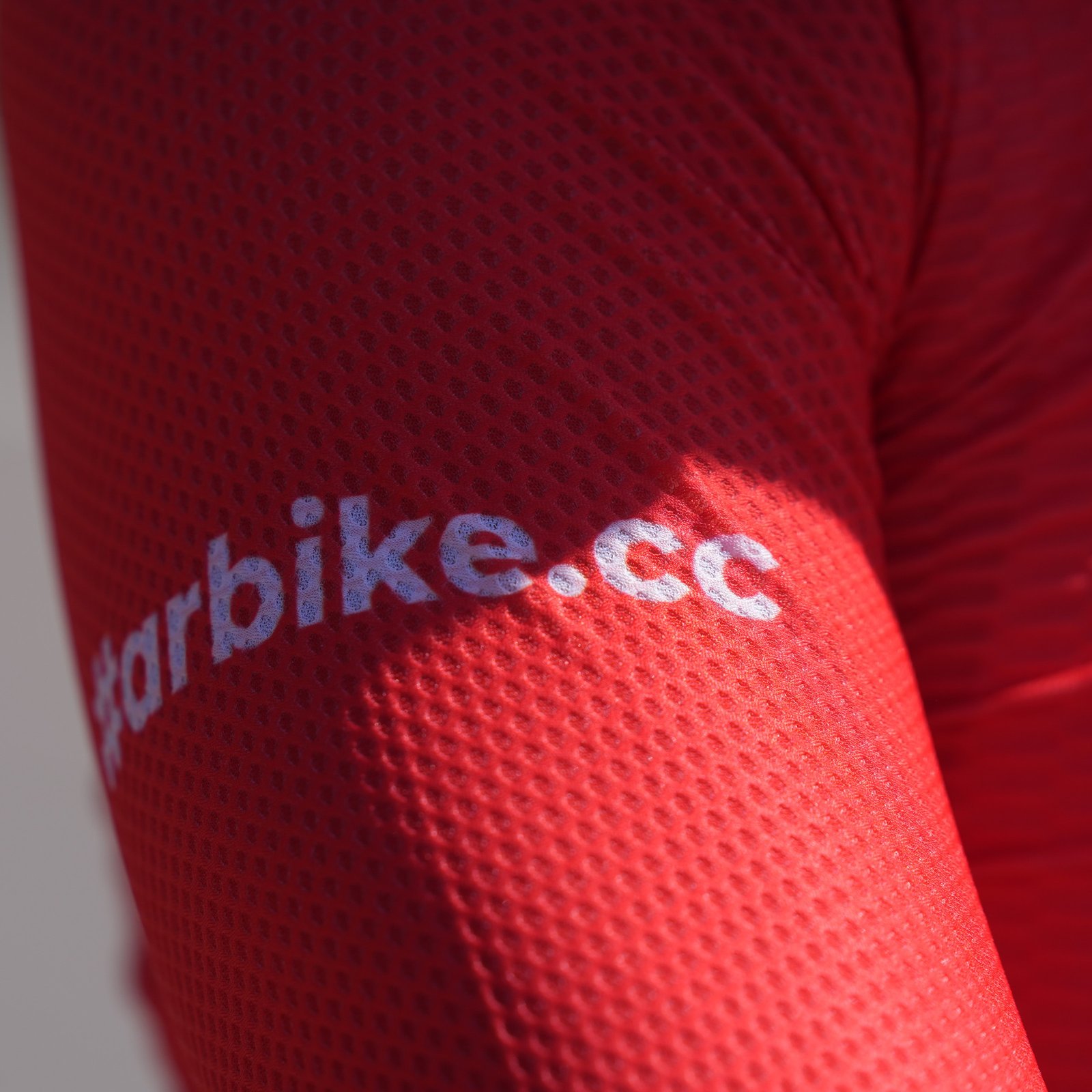 detalle maillot invierno Arbike Warm Red FW